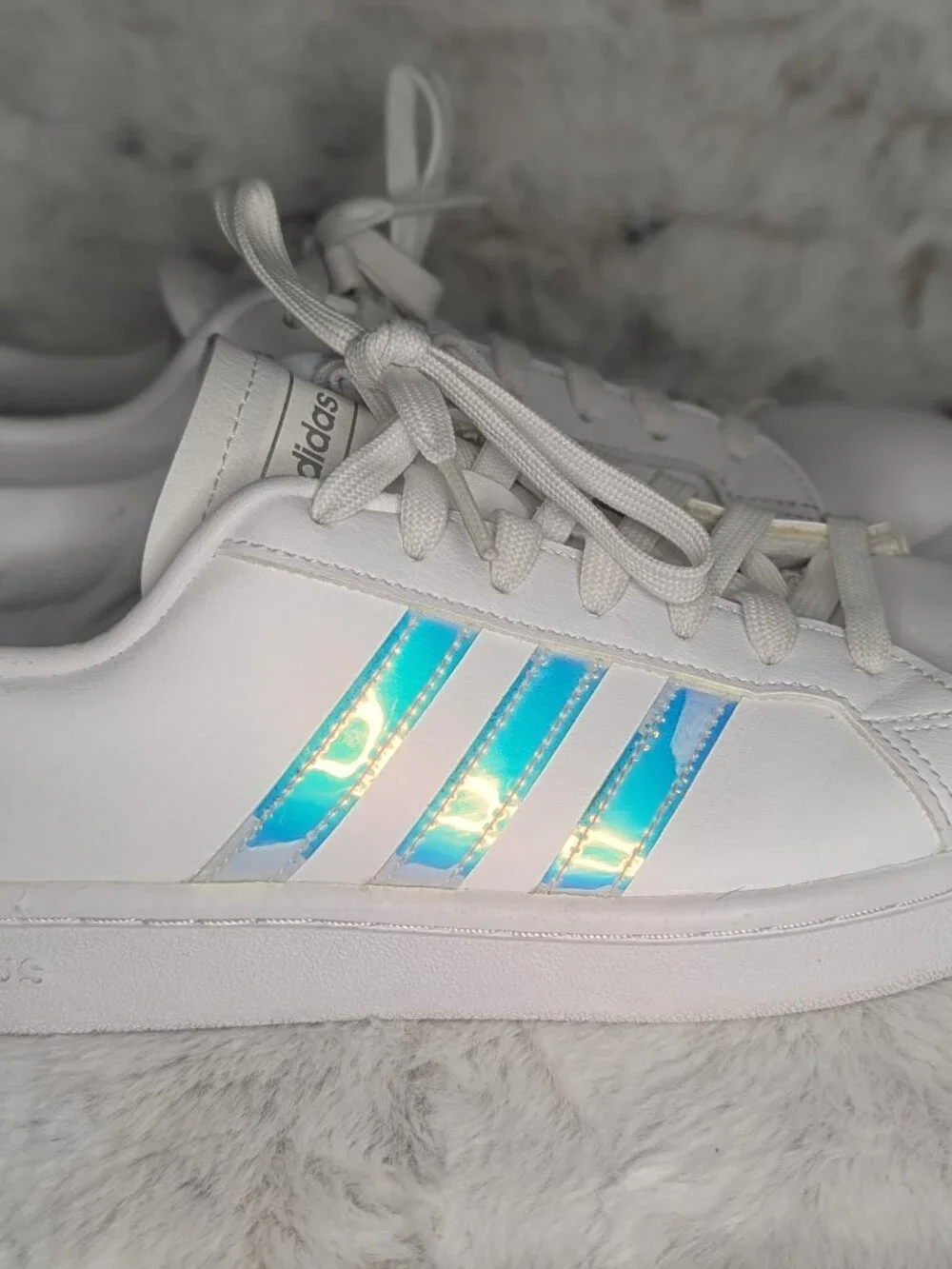 Adidas Grand Court Women's Size 8 White Holographic Iridescent Sneakers EUC